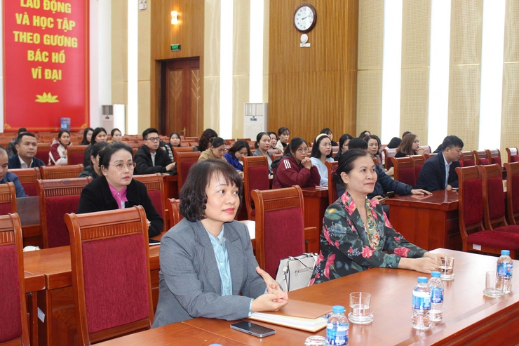 Phường Yên Sở tập huấn kiến thức về an toàn thực phẩm năm 2025- Ảnh 1.