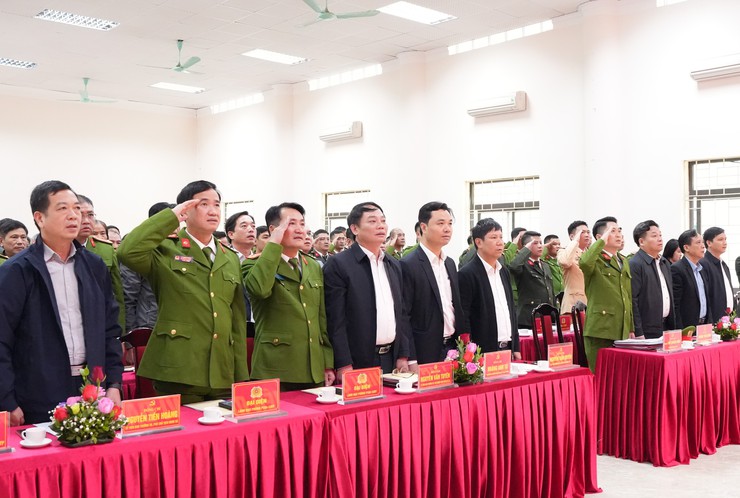 Công an xã Bát Tràng tổng kết công tác năm 2025, triển khai nhiệm vụ và phát động phong trào thi đua "Vì an ninh Tổ quốc" năm 2026- Ảnh 1.