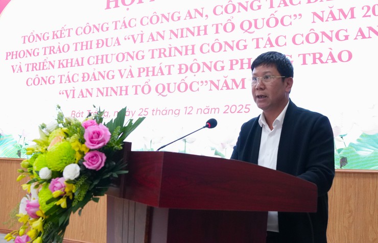 Công an xã Bát Tràng tổng kết công tác năm 2025, triển khai nhiệm vụ và phát động phong trào thi đua "Vì an ninh Tổ quốc" năm 2026- Ảnh 3.