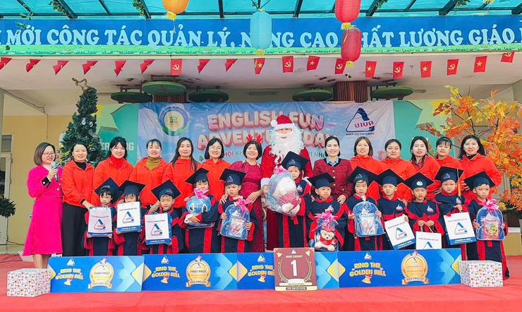 Chương trình “Ngày hội Tiếng Anh cùng Ông Già Noel”- Ảnh 2.