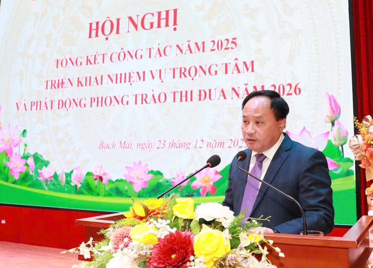 HỘI NGHỊ TỔNG KẾT CÔNG TÁC XÂY DỰNG ĐẢNG, XÂY DỰNG CHÍNH QUYỀN, HOẠT ĐỒNG CỦA MTTQ VÀ CÁC ĐOÀN THỂ CHÍNH TRỊ - XÃ HỘI NĂM 2025; TRIỂN KHAI PHƯƠNG HƯỚNG, NHIỆM VỤ NĂM 2026- Ảnh 2.