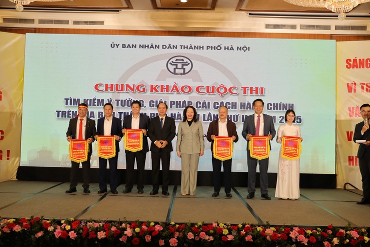 Phường Ô Chợ Dừa vào top 6 chung khảo cuộc thi ý tưởng cải cách hành chính Thành phố Hà Nội- Ảnh 1.