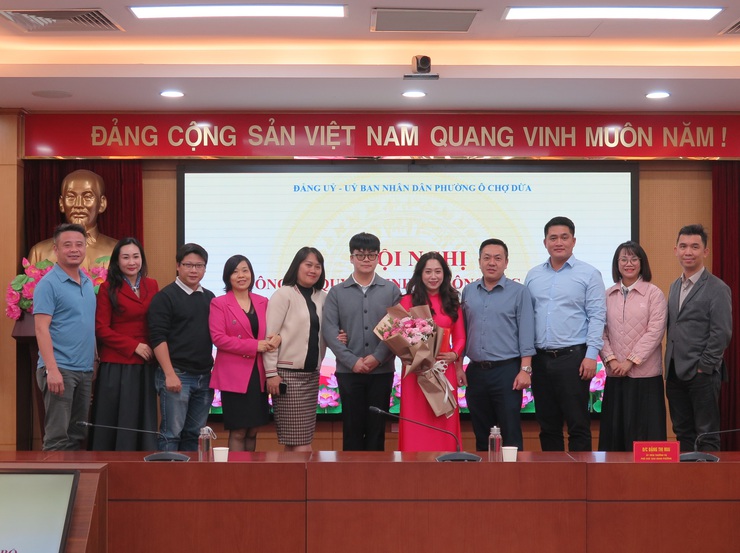 Phường Ô Chợ Dừa bổ nhiệm Phó Chánh Văn phòng HĐND & UBND và Phó Chủ tịch Hội LHPN phường- Ảnh 5.