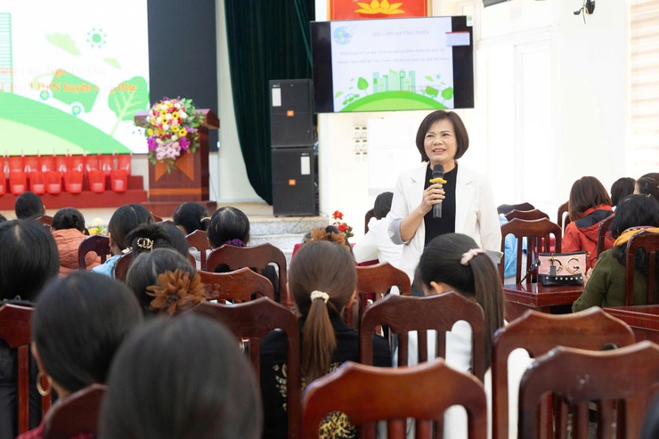 Tập huấn phân loại, xử lý rác thải hữu cơ và vệ sinh an toàn thực phẩm tại xã Ứng Thiên- Ảnh 3.