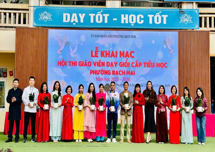 NGÀNH GIÁO DỤC VÀ ĐÀO TẠO PHƯỜNG BẠCH MAI KHAI MẠC HỘI THI GIÁO VIÊN DẠY GIỎI CẤP TIỂU HỌC
NĂM HỌC 2025 - 2026
- Ảnh 3.