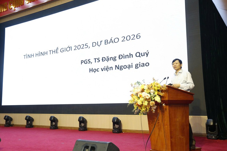Hội nghị thông tin thời sự về tình hình thế giới và trong nước nổi bật năm 2025- Ảnh 2.