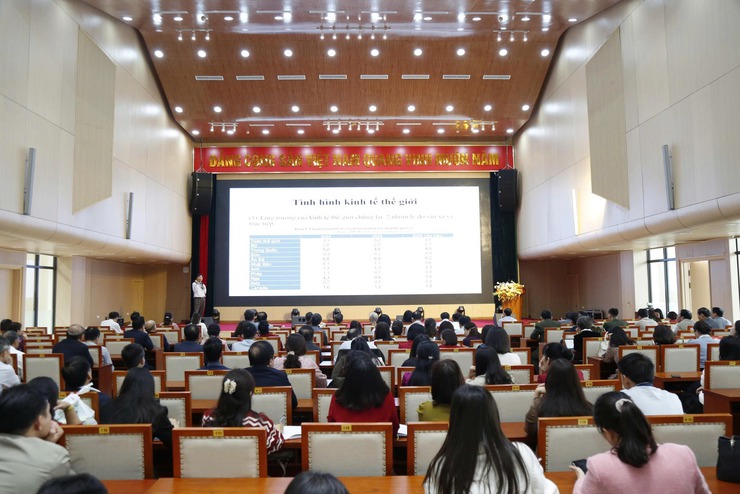 Hội nghị thông tin thời sự về tình hình thế giới và trong nước nổi bật năm 2025- Ảnh 1.