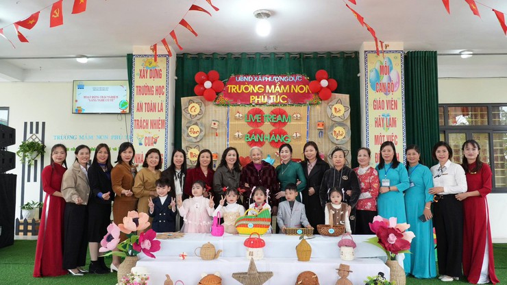 BỒI DƯỠNG KIẾN THỨC GIÁO DỤC TRẺ KHUYẾT TẬT HÒA NHẬP- Ảnh 1.