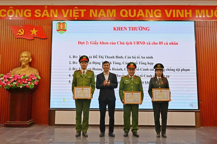 Công an xã Đoài Phương tổng kết công tác năm 2025- Ảnh 2.