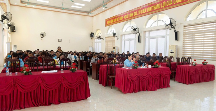 Tập huấn phân loại, xử lý rác thải hữu cơ và vệ sinh an toàn thực phẩm tại xã Ứng Thiên- Ảnh 4.