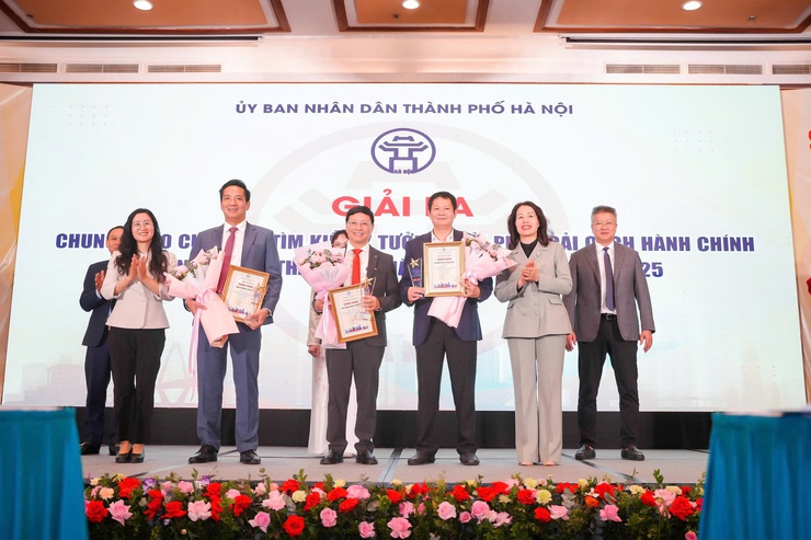 Phường Long Biên đạt Giải Ba Cuộc thi tìm kiếm ý tưởng, giải pháp cải cách hành chính Thành phố Hà Nội lần thứ II năm 2025- Ảnh 1.