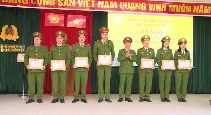 Công an xã Phúc Lộc tổ chức Hội nghị tổng kết công tác Công an năm 2025- Ảnh 8.