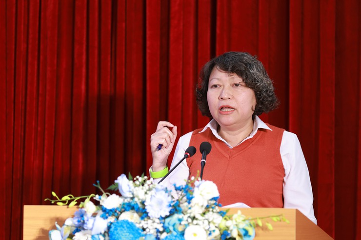 Hội thảo "Giảm khoảng cách số: Nâng cao khả năng sử dụng dịch vụ công trực tuyến cho người cao tuổi, người yếu thế và nhóm dân cư hạn chế kỹ năng số"- Ảnh 8.