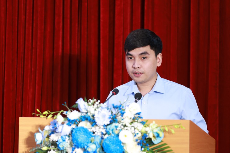 Hội thảo "Giảm khoảng cách số: Nâng cao khả năng sử dụng dịch vụ công trực tuyến cho người cao tuổi, người yếu thế và nhóm dân cư hạn chế kỹ năng số"- Ảnh 11.