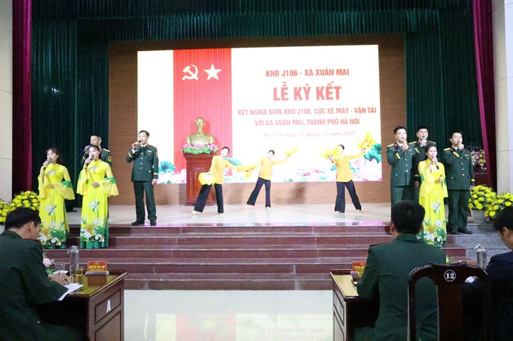 Xã Xuân Mai kết nghĩa với kho J106 góp phần thắt chặt tình đoàn kết quân – dân- Ảnh 1.