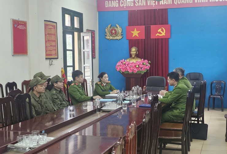 Hướng dẫn, kiểm tra công tác củng cố, kiện toàn lực lượng dân phòng nhằm nâng cao khả năng xử lý khi có sự cố cháy, nổ xảy ra, giảm thiểu thiệt hại về người và tài sản của nhân dân.- Ảnh 1.