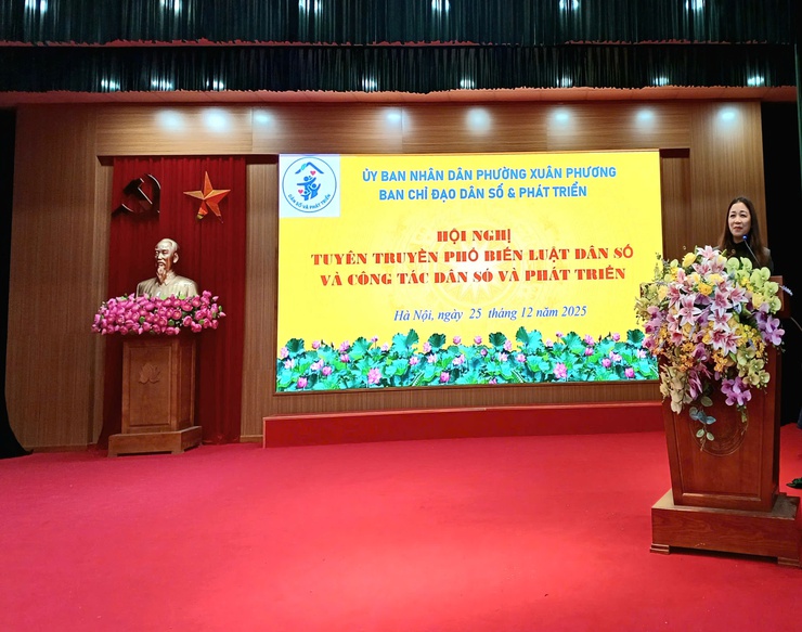 ỦY BAN NHÂN DÂN PHƯỜNG XUÂN PHƯƠNG TỔ CHỨC HỘI NGHỊ TUYÊN TRUYỀN PHỔ BIẾN LUẬT DÂN SỐ & CÔNG TÁC DÂN 
SỐ, NHÂN KỶ NIỆM NGÀY DÂN SỐ VIỆT NAM 26/12.
- Ảnh 1.