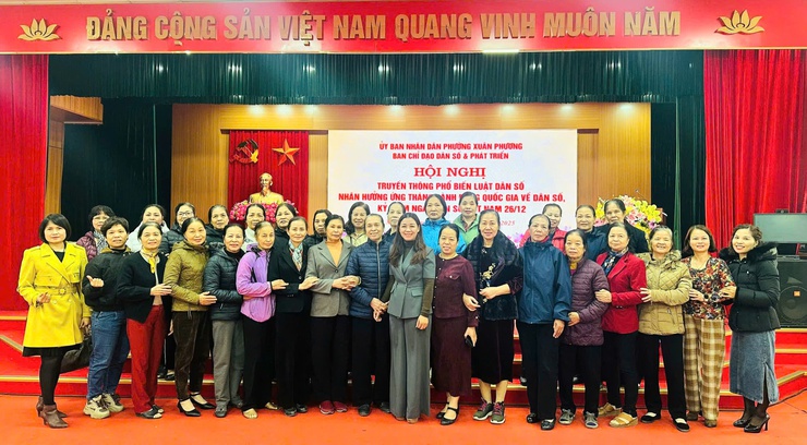 ỦY BAN NHÂN DÂN PHƯỜNG XUÂN PHƯƠNG TỔ CHỨC HỘI NGHỊ TUYÊN TRUYỀN PHỔ BIẾN LUẬT DÂN SỐ & CÔNG TÁC DÂN 
SỐ, NHÂN KỶ NIỆM NGÀY DÂN SỐ VIỆT NAM 26/12.
- Ảnh 5.