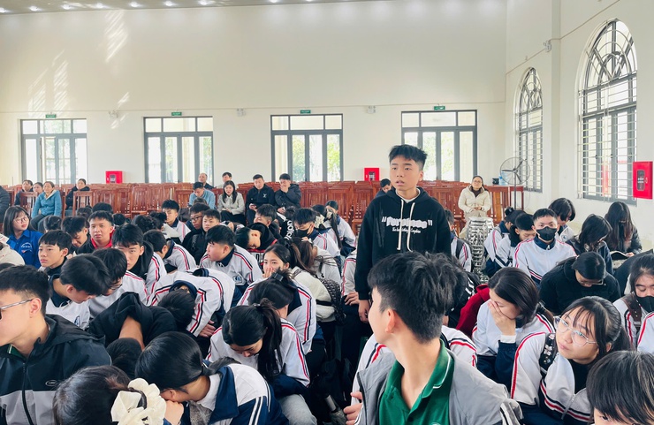 Tập huấn, tuyên truyền phổ biến pháp luật và an toàn giao thông cho đoàn viên thanh niên- Ảnh 4.