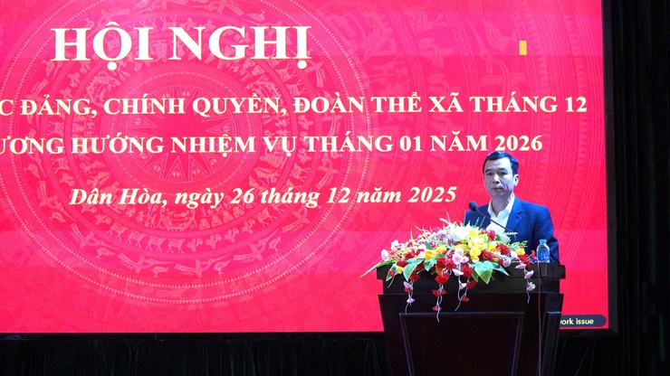 HỘI NGHỊ GIAO BAN CÔNG TÁC ĐẢNG, CHÍNH QUYỀN VÀ ĐOÀN THỂ XÃ THÁNG 12 NĂM 2025, PHƯƠNG HƯỚNG THÁNG 01 NĂM 2026.
- Ảnh 9.