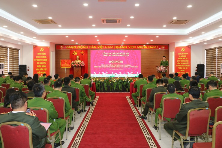 Công an phường Phúc Lợi tổng kết công tác công an năm 2025, triển khai chương trình công tác công an năm 2026
- Ảnh 1.