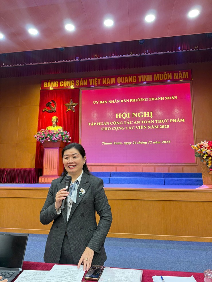 Phường Thanh Xuân tập huấn kiến thức an toàn thực phẩm cho lực lượng cộng tác viên- Ảnh 5.