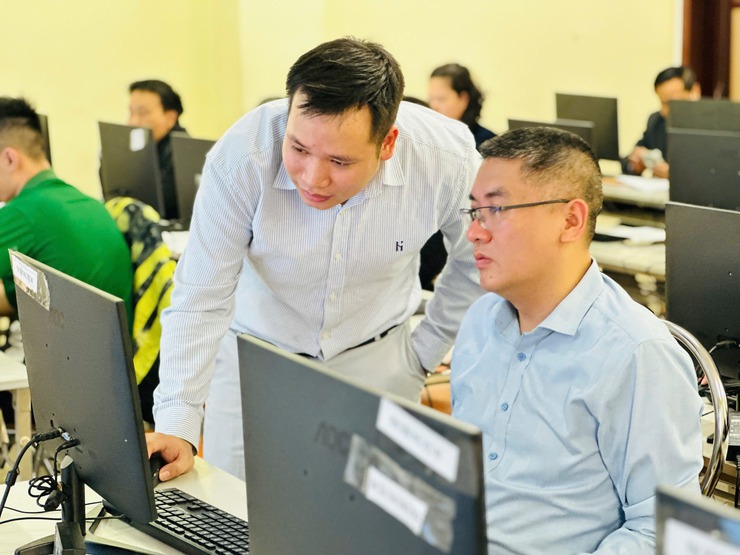 ỨNG DỤNG AI VÀ CÔNG CỤ SỐ, NÂNG CAO HIỆU SUẤT CÔNG VIỆC TẠI PHƯỜNG KIM LIÊN- Ảnh 6.