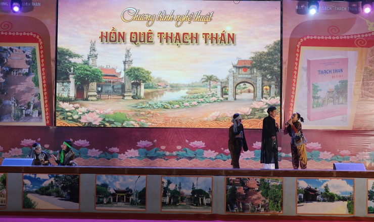 Đêm nghệ thuật “Hồn quê Thạch Thán” – bản hòa ca của tình yêu làng quê- Ảnh 15.