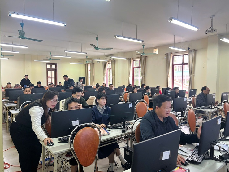 ỨNG DỤNG AI VÀ CÔNG CỤ SỐ, NÂNG CAO HIỆU SUẤT CÔNG VIỆC TẠI PHƯỜNG KIM LIÊN- Ảnh 14.