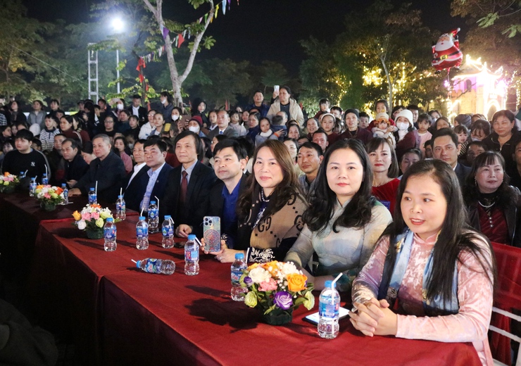 Đêm nghệ thuật “Hồn quê Thạch Thán” – bản hòa ca của tình yêu làng quê- Ảnh 2.