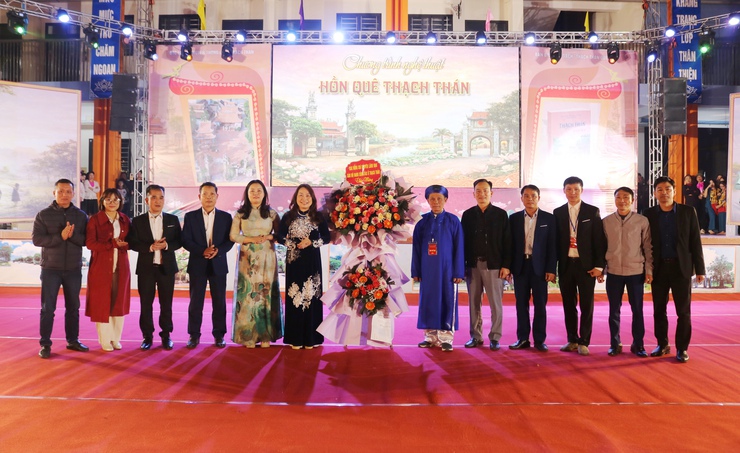 Đêm nghệ thuật “Hồn quê Thạch Thán” – bản hòa ca của tình yêu làng quê- Ảnh 33.