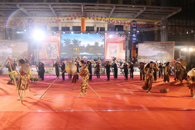 Đêm nghệ thuật “Hồn quê Thạch Thán” – bản hòa ca của tình yêu làng quê- Ảnh 7.