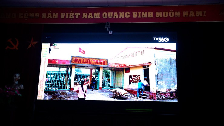 UBND, UB MTTQ xã chiếu miễn phí bộ phim Mưa đỏ- Ảnh 8.