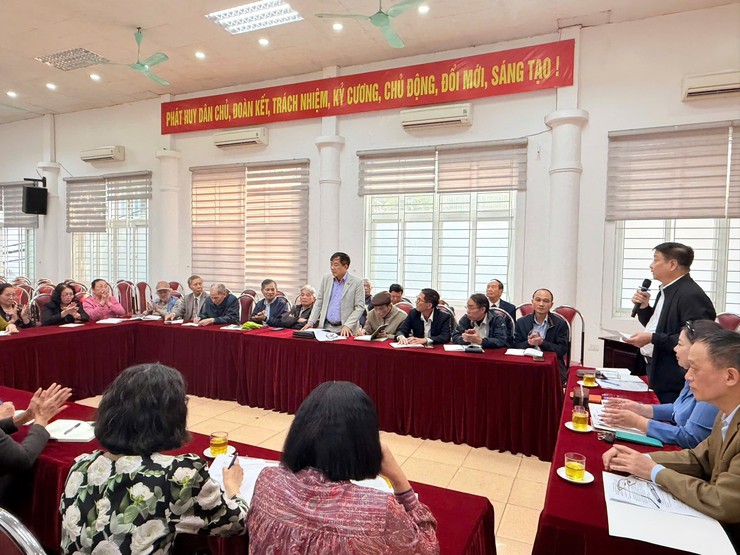 Phường Nghĩa Đô sáp nhập, hợp nhất Hội Người cao tuổi các phường cũ ra mắt Hội Người cao tuổi phường- Ảnh 2.