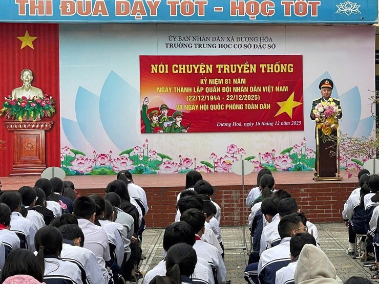 Hội Cựu chiến binh xã Dương Hoà tuyên truyền, giáo dục truyền thống cho thế hệ trẻ - Ảnh 1.