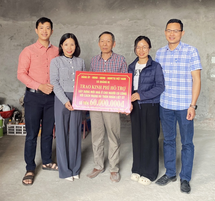 Xã Quảng Bị: trao kinh phí hỗ trợ xây mới nhà ở cho 06 hộ người có công và thân nhân liệt sĩ đợt 4- Ảnh 2.