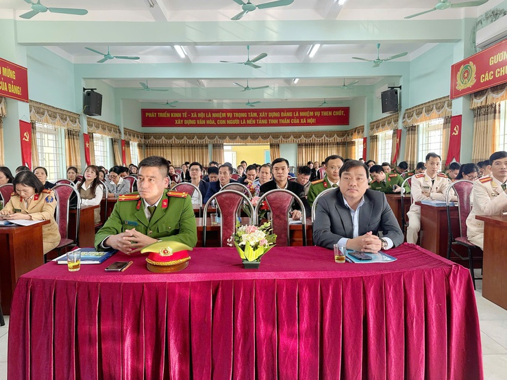 Công an xã Bất Bạt tổ chức Hội nghị tổng kết công tác công an năm 2025, triển khai chương trình công tác năm 2026- Ảnh 1.