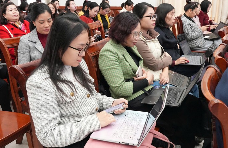 Xã Bát Tràng tập huấn ứng dụng trí tuệ nhân tạo cho cán bộ, công chức, viên chức- Ảnh 3.