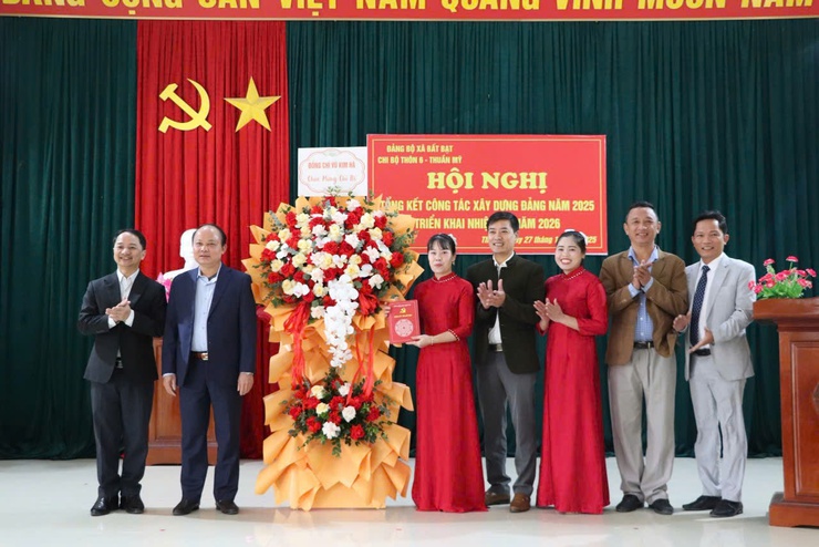 Chi bộ thôn 6 xã Bất Bạt tổ chức hội nghị tổng kết công tác năm 2025 và triển khai nhiệm vụ năm 2026- Ảnh 2.