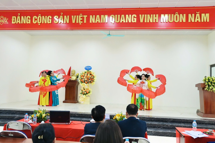 Hội LHPN xã Phú Nghĩa triển khai Nghị quyết 57-NQ/TW, triển khai nhiệm vụ công tác Hội và phong trào phụ nữ năm 2026- Ảnh 3.