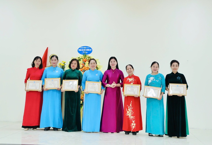 Hội LHPN xã Phú Nghĩa triển khai Nghị quyết 57-NQ/TW, triển khai nhiệm vụ công tác Hội và phong trào phụ nữ năm 2026- Ảnh 17.