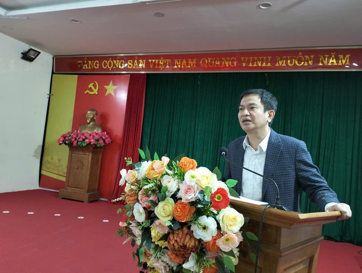 Đảng ủy phường Kiến Hưng Hưng tổ chức họp nghe báo cáo công tác di chuyển mộ thực hiện GPMB thực hiện Dự án Khu công viên văn hóa- vui chơi giải trí, thể thao Hà Đông trên địa bàn phường Kiến Hưng- Ảnh 2.