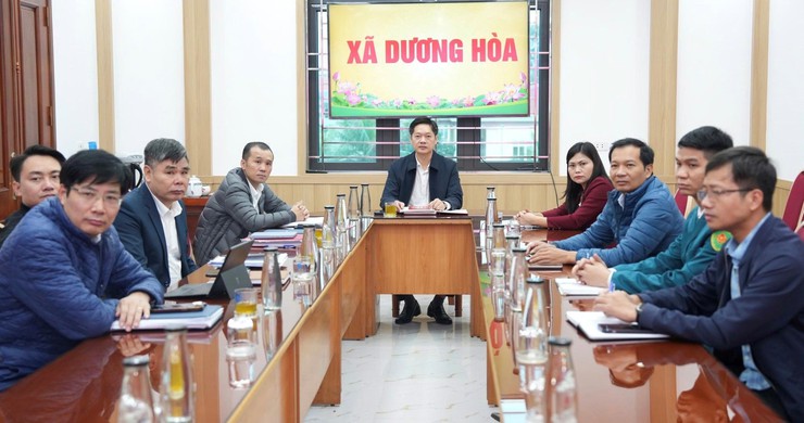 Đảng uỷ xã Dương Hoà dự hội nghị tổng kết công tác năm 2025 và phương hướng nhiệm vụ trọng tâm năm 2026 của Ban Chỉ đạo 57 Trung ương về đột phá phát triển khoa học, công nghệ, đổi mới sáng tạo và chuyển đổi số quốc gia- Ảnh 1.