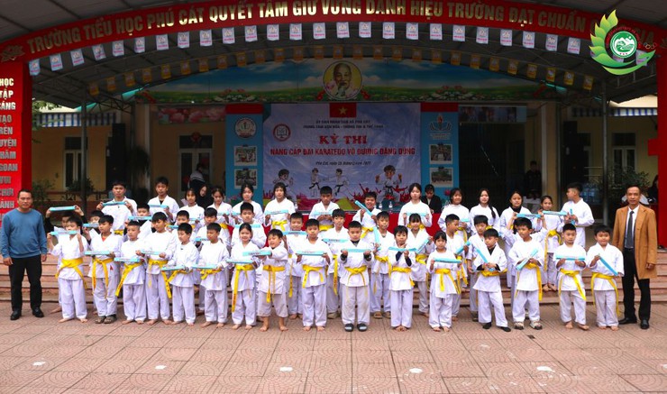 Xã Phú Cát tổ chức kỳ thi lên đai Karate cho hơn 200 võ sinh- Ảnh 17.