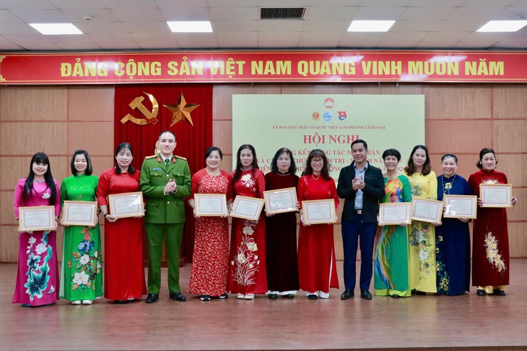 Ủy ban MTTQ Việt Nam phường Lĩnh Nam tổ chức Hội nghị tổng kết công tác Mặt trận và hoạt động của các tổ chức chính trị – xã hội năm 2025; triển khai phương hướng, nhiệm vụ trọng tâm năm 2026.- Ảnh 5.