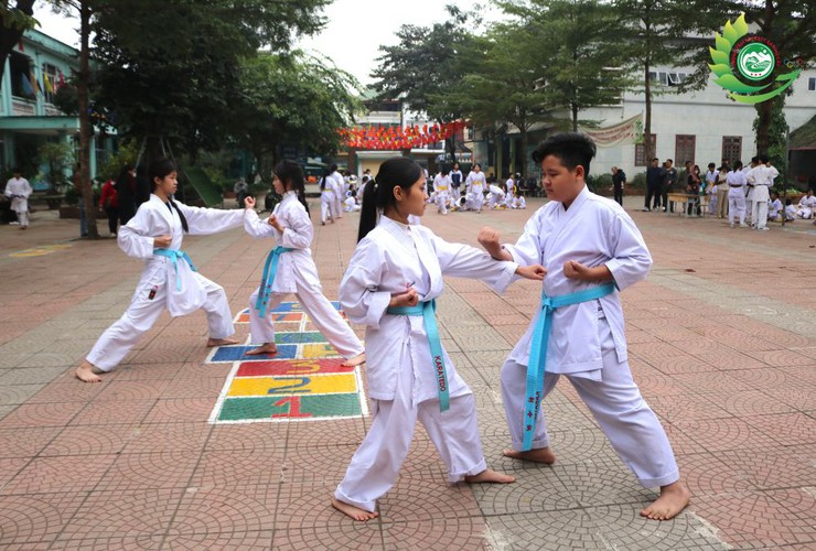 Xã Phú Cát tổ chức kỳ thi lên đai Karate cho hơn 200 võ sinh- Ảnh 9.