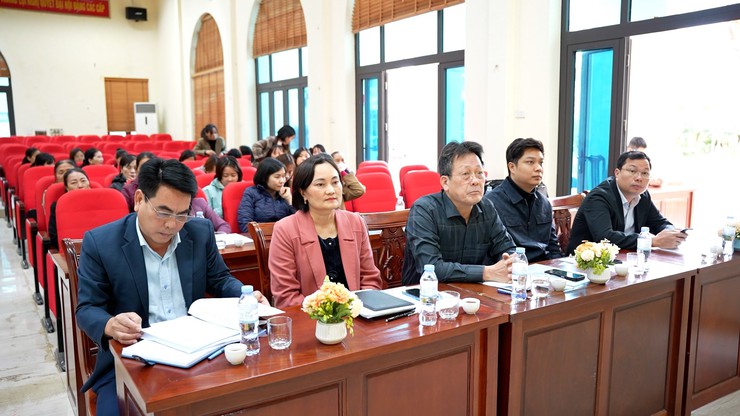 Hội nghị hưởng ứng tháng hành động Quốc gia về dân số, kỷ niệm ngày dân số Việt Nam 26/12 và tổng kết công tác dân số năm 2025, phương hướng nhiệm vụ năm 2026- Ảnh 2.