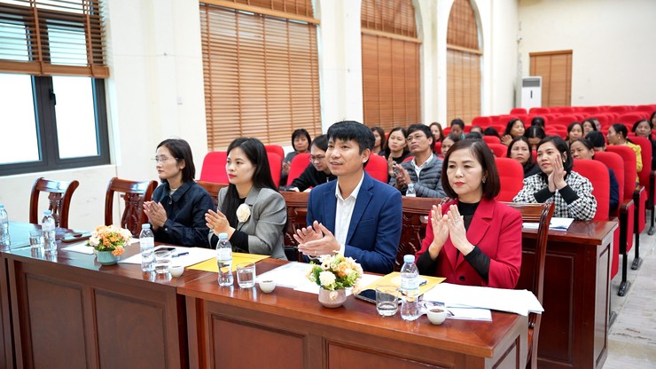 Hội nghị hưởng ứng tháng hành động Quốc gia về dân số, kỷ niệm ngày dân số Việt Nam 26/12 và tổng kết công tác dân số năm 2025, phương hướng nhiệm vụ năm 2026- Ảnh 3.