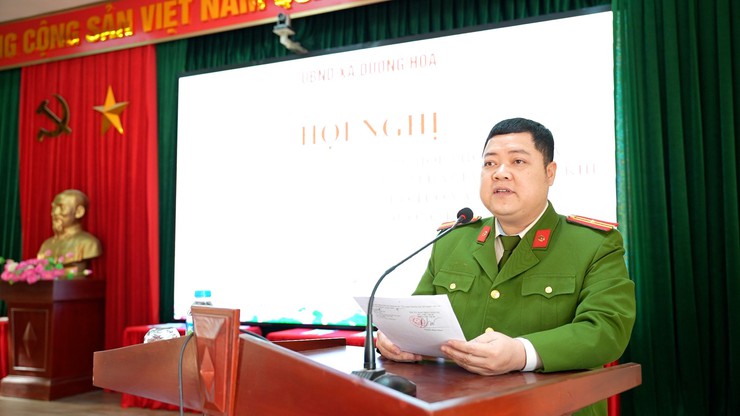 Hội nghị tuyên truyền vận động thu hồi, phòng ngừa, đấu tranh với tội phạm, vi phạm pháp luật về vũ khí, vật liệu nổ, công cụ hỗ trợ và pháo trên địa bàn xã Dương Hoà- Ảnh 3.