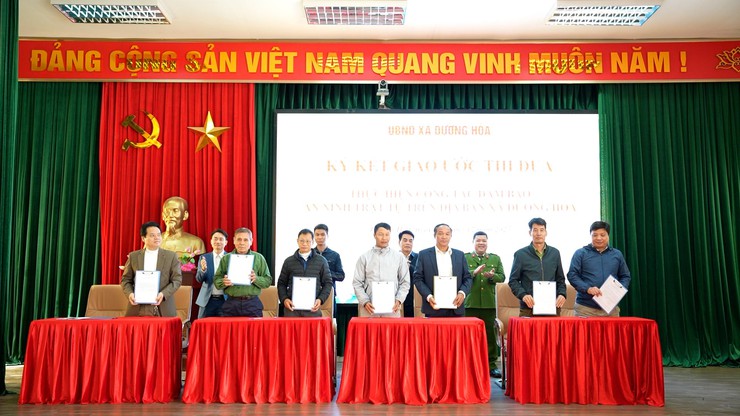 Hội nghị tuyên truyền vận động thu hồi, phòng ngừa, đấu tranh với tội phạm, vi phạm pháp luật về vũ khí, vật liệu nổ, công cụ hỗ trợ và pháo trên địa bàn xã Dương Hoà- Ảnh 6.